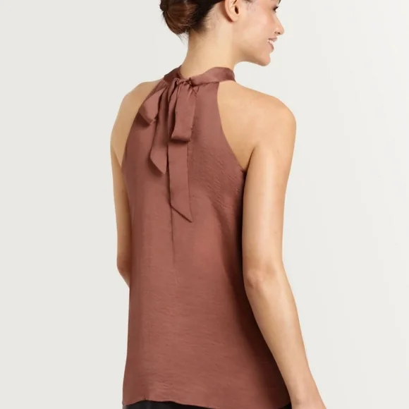 SOLD - XL SLEEVELESS TOP - Picture 5 of 8